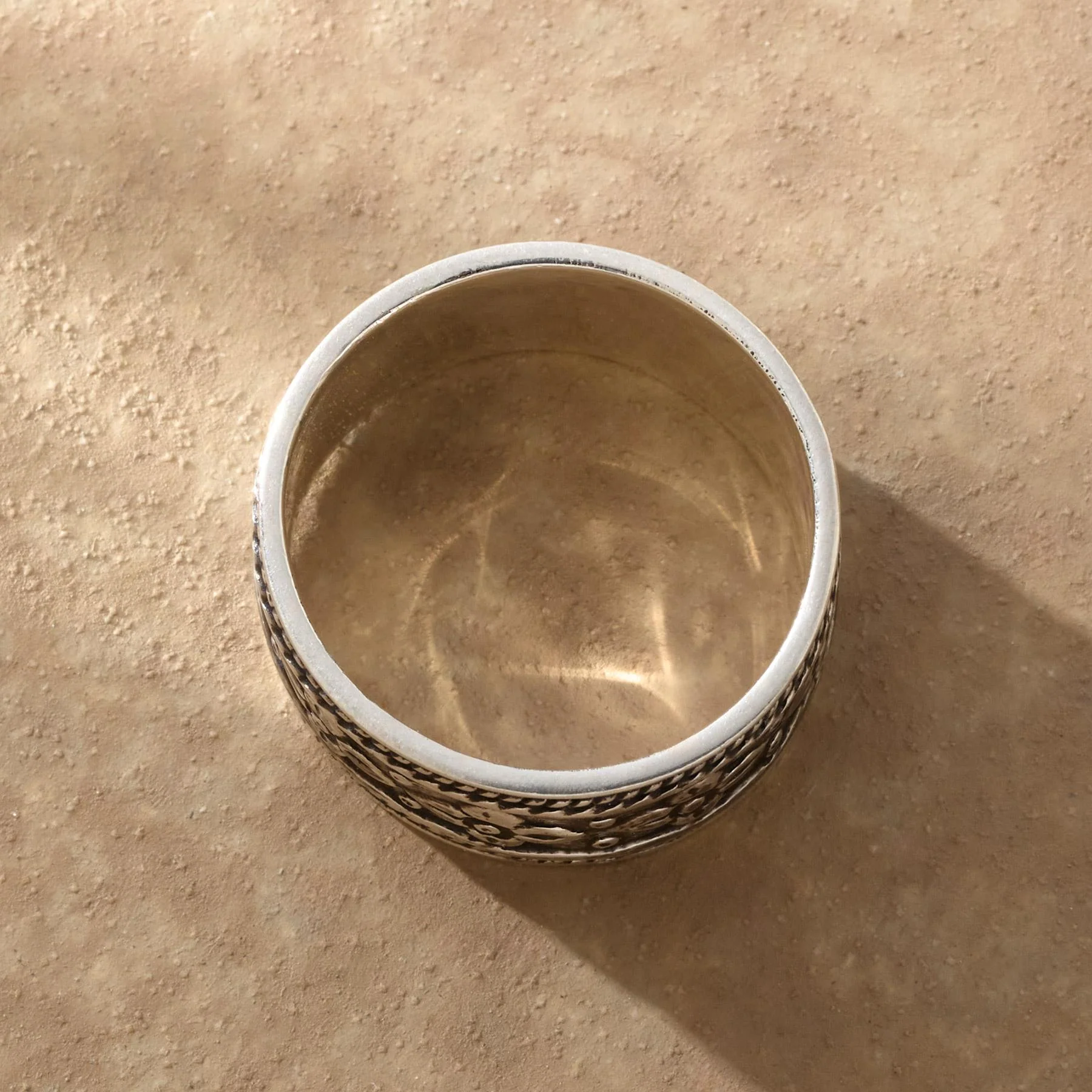 Floating Flowers Ring