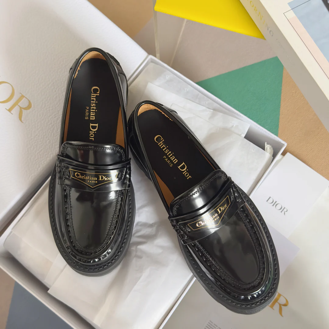 250501 New high-end, simple and fashionable loafers for girls