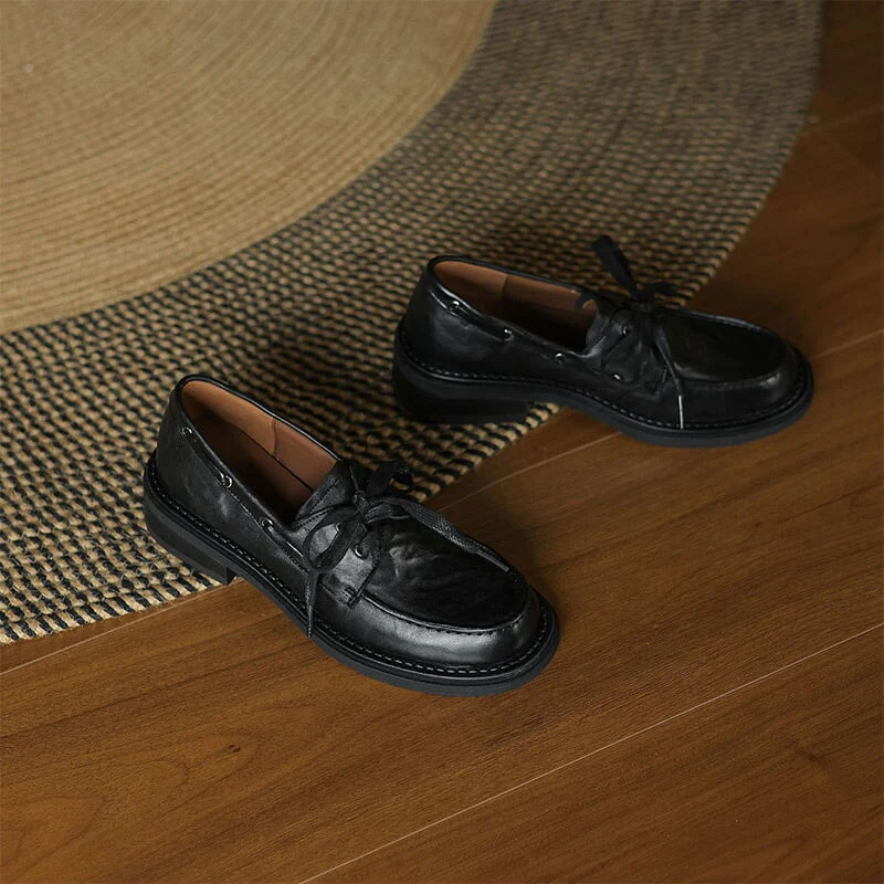 British Style Lace-up Waxing Cow Leather Boat Shoes for Women in Coffee/Black
