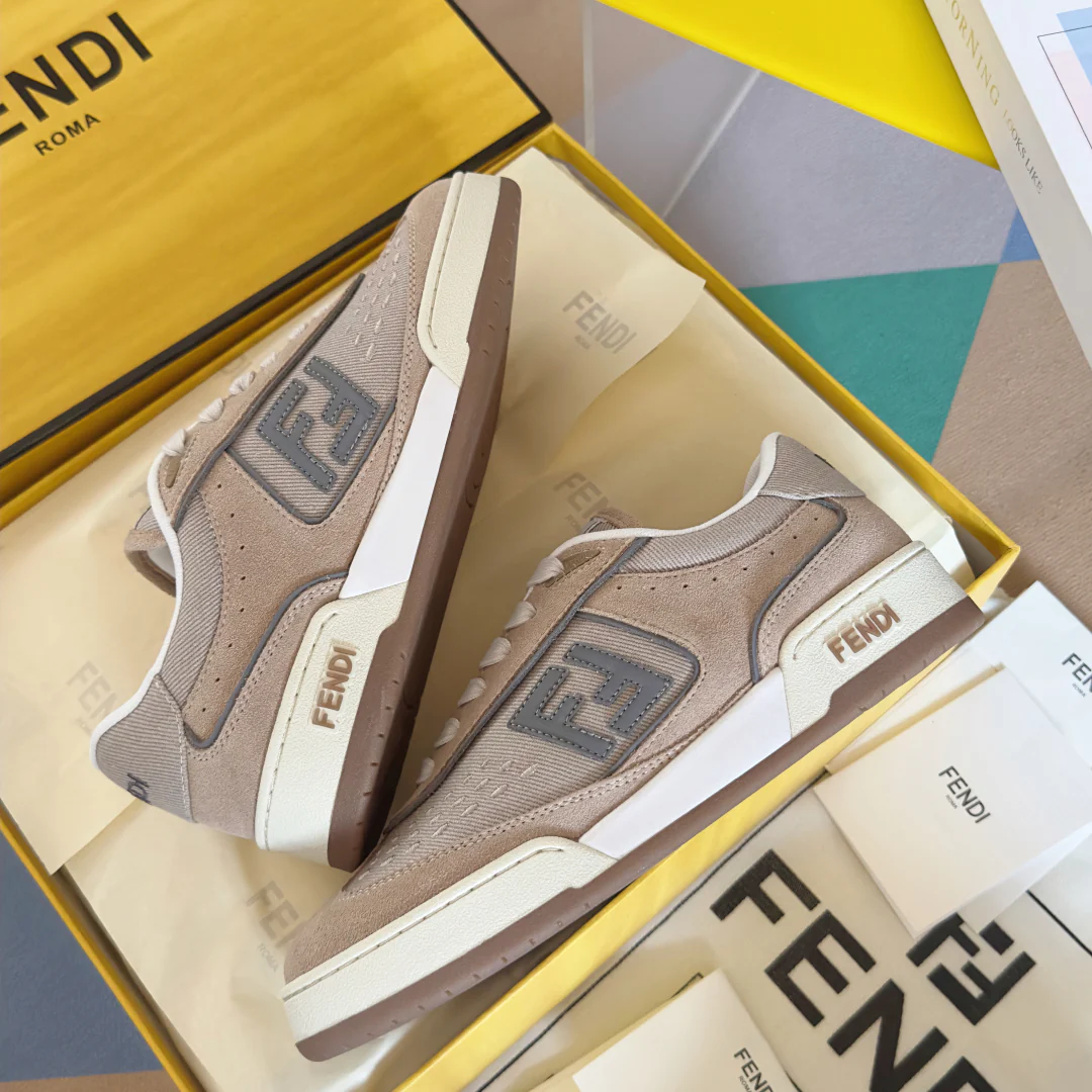 250507 New high-quality classic icon detail sneakers