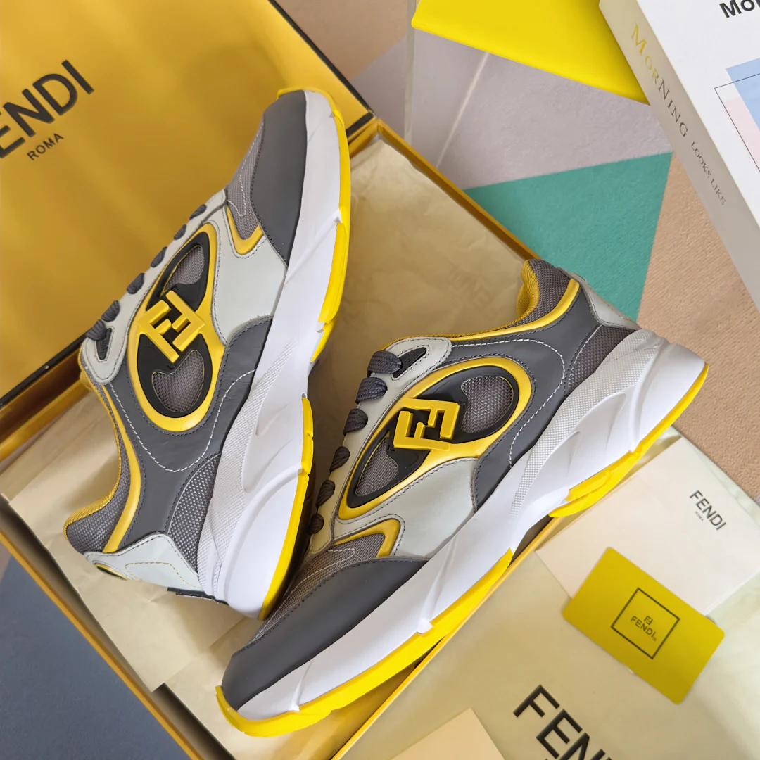 250501 New high-end simple casual sports shoes