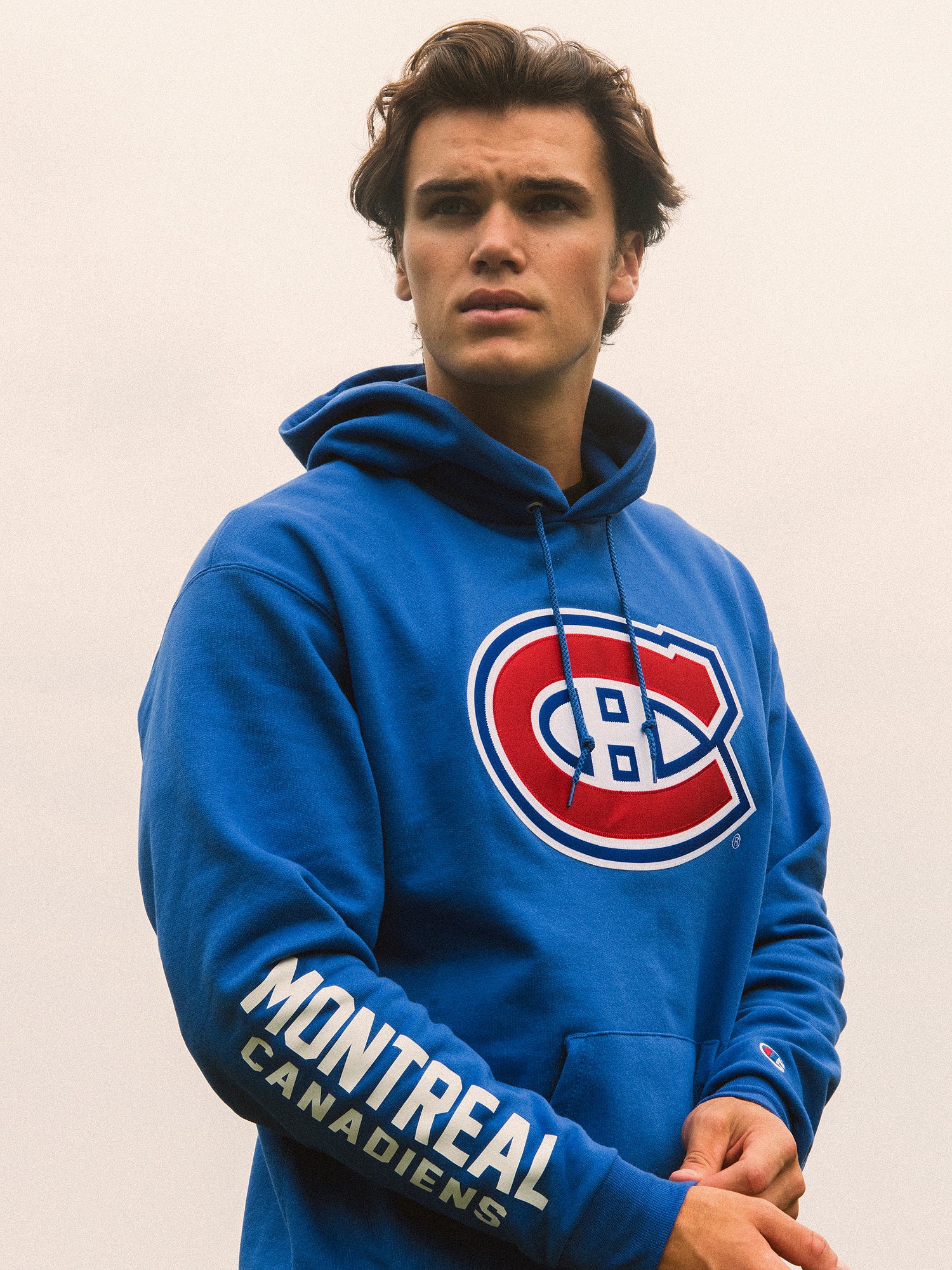 Final inventoryCHAMPION NHL MONTREAL CANADIENS CENTER ICE PULL OVER HOODIE