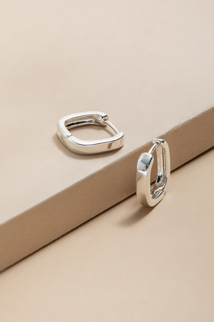 Linda Rounded Square Hoop Earrings