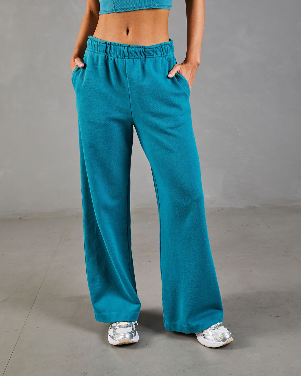 Refined Form Mid Rise Sweatpants