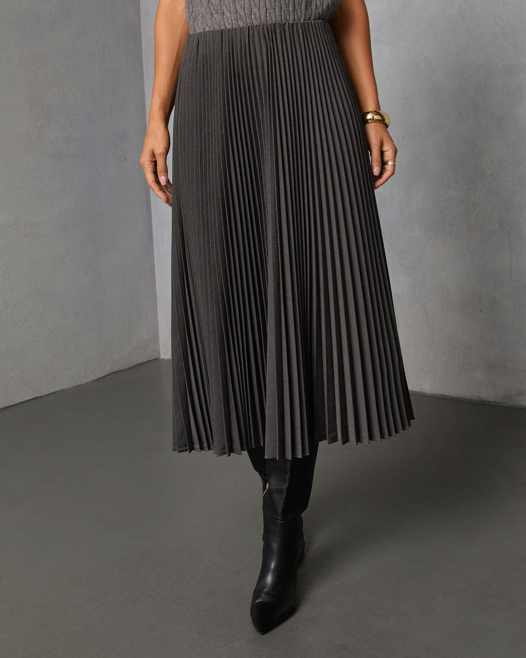 Vionette Pleated Midi Skirt