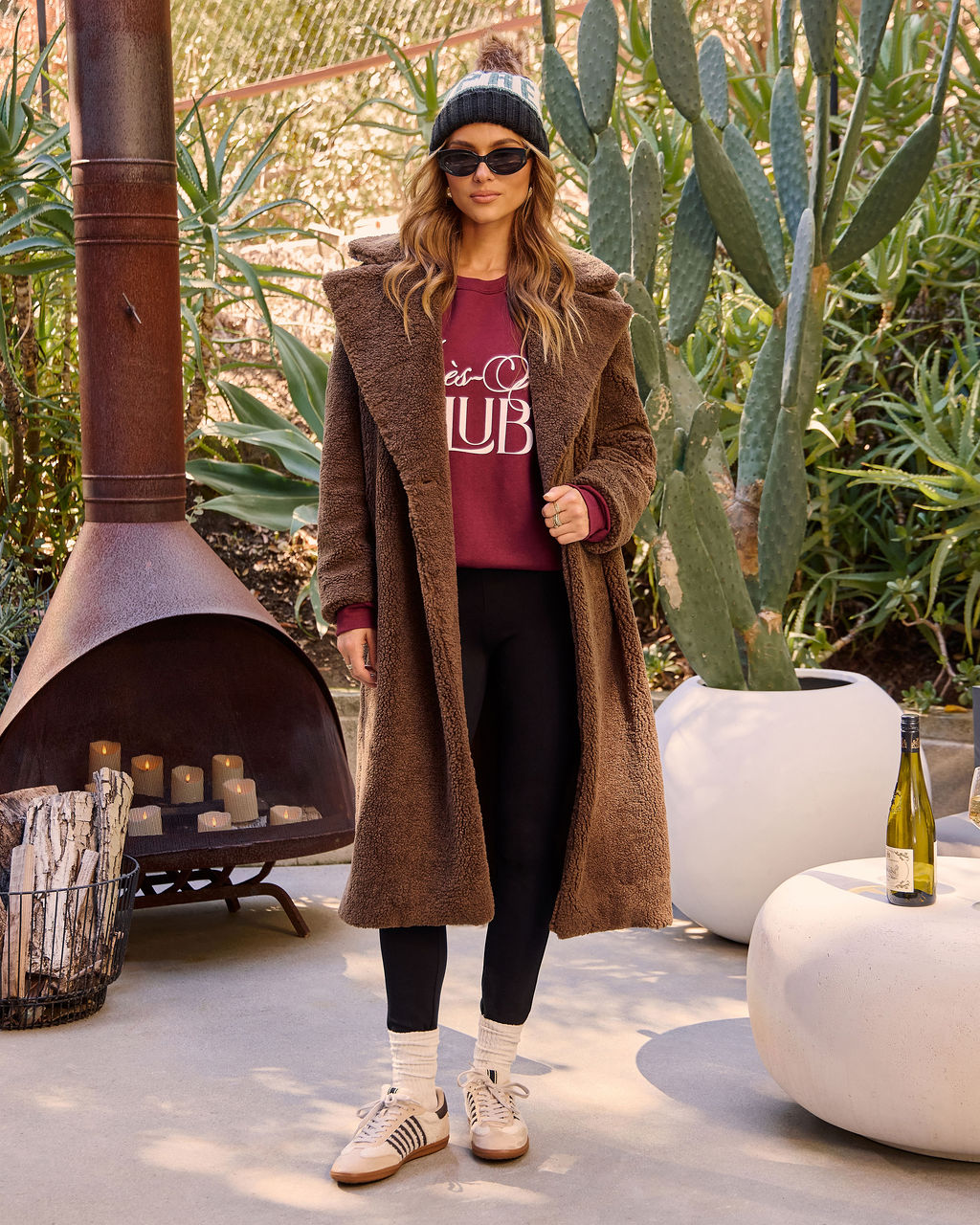 Apres Ski Club Graphic Sweatshirt