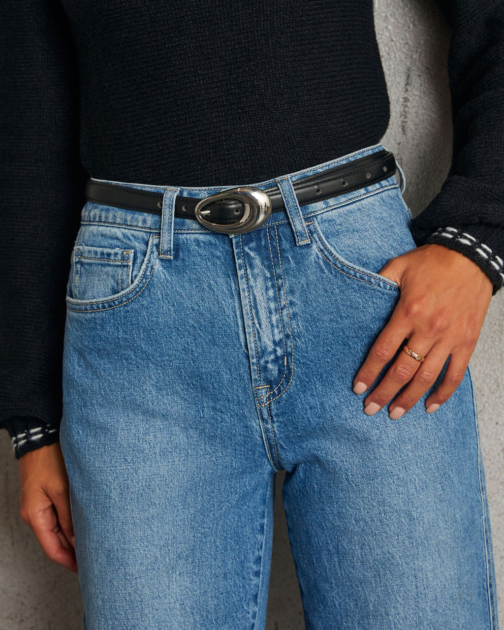 Jona Oval Buckle Belt