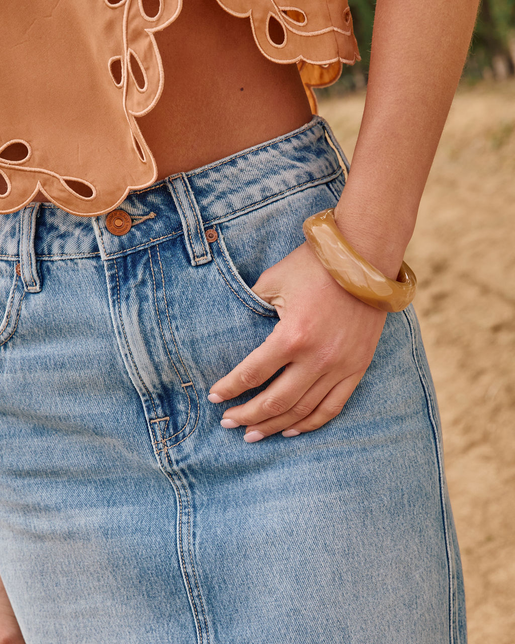 Iverly Chunky Marbled Resin Bangle