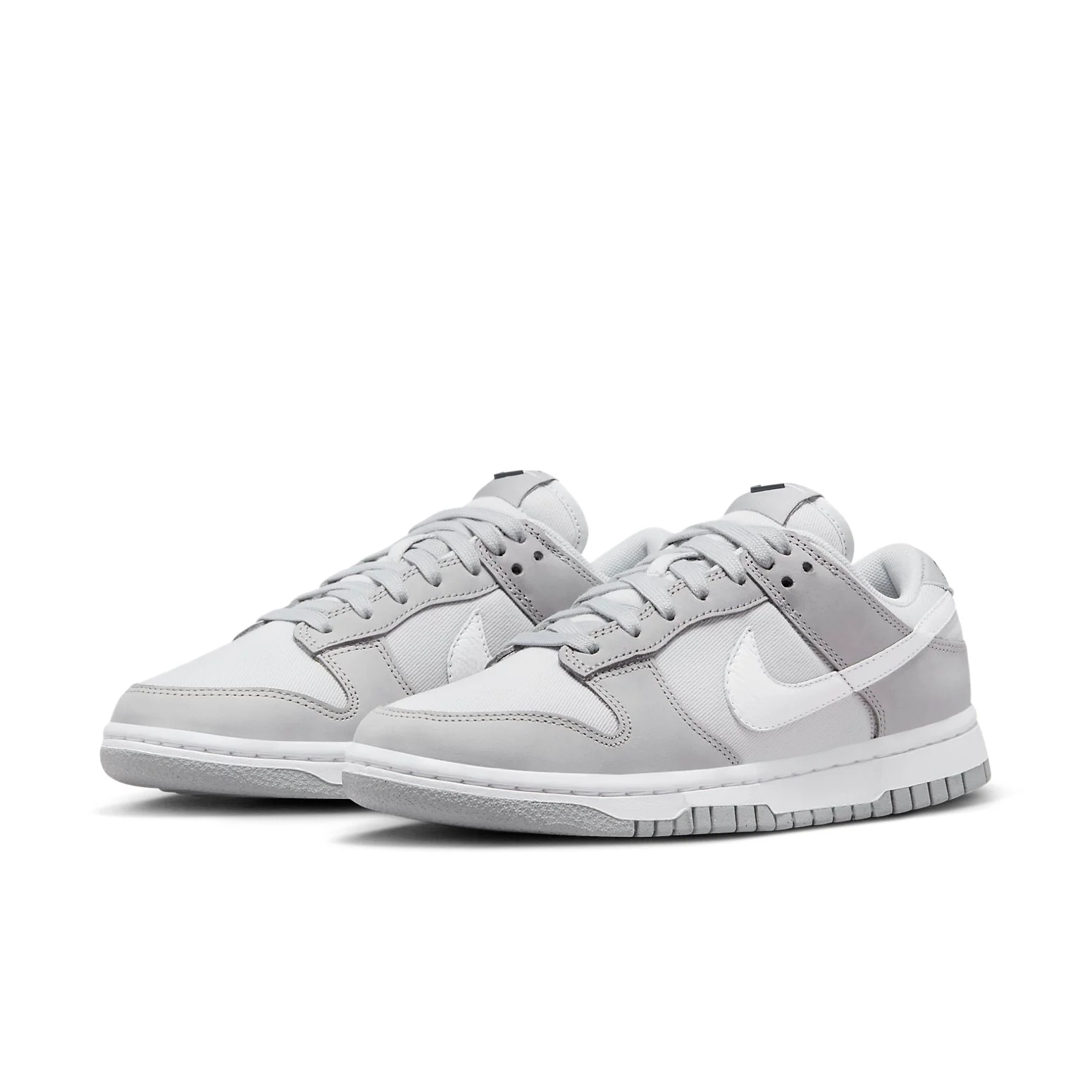 (WMNS) Dunk Low 'Light Smoke Grey' FB7720-002