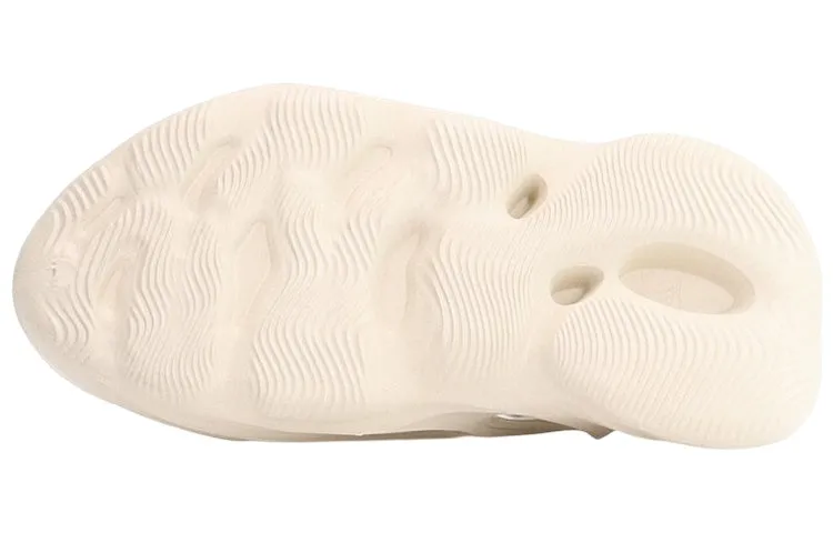 Yeezy Foam Runner 'Sand' FY4567