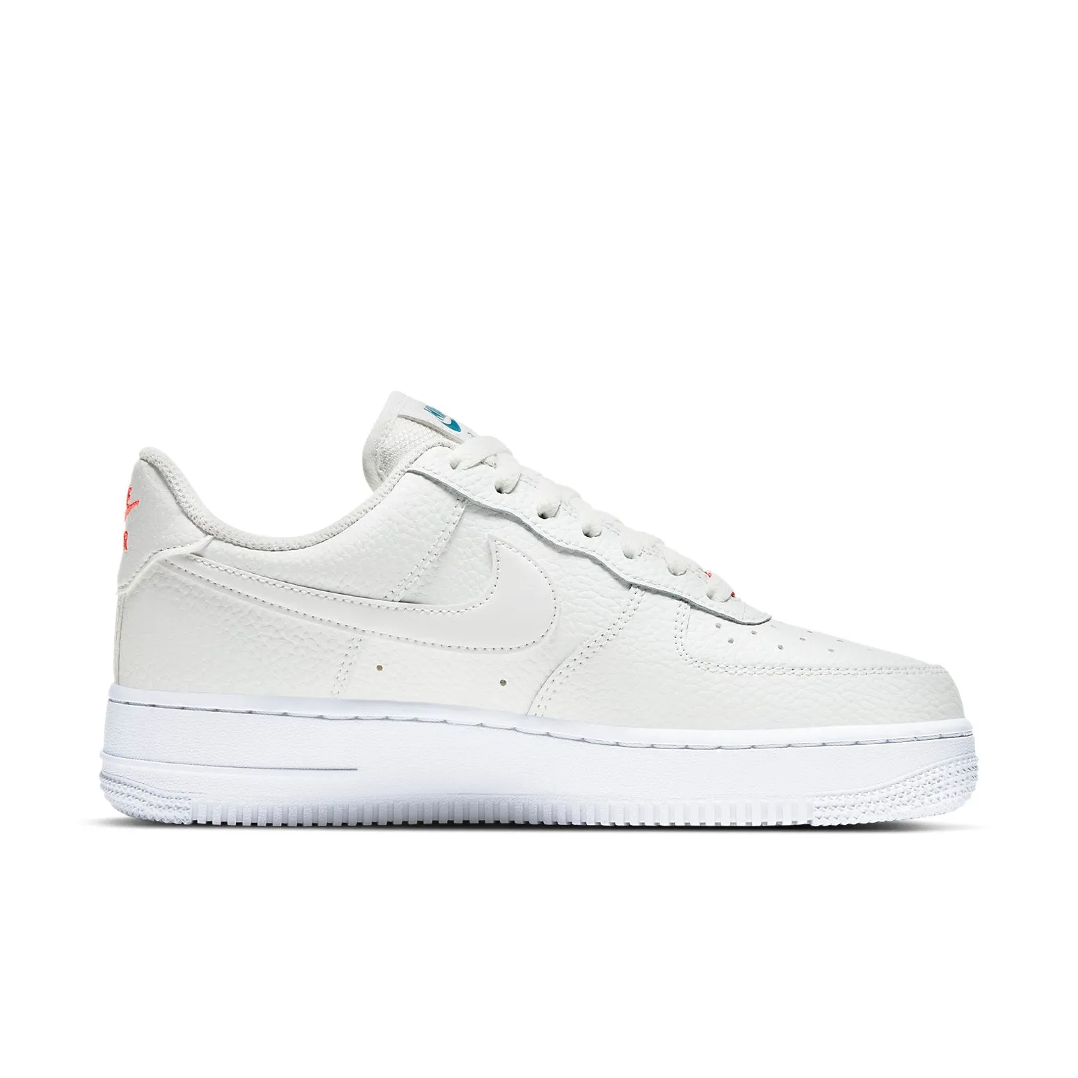 (WMNS) Nk AF 1 '07 Essethtntial 'Summit White Solar Red' CT1989-101