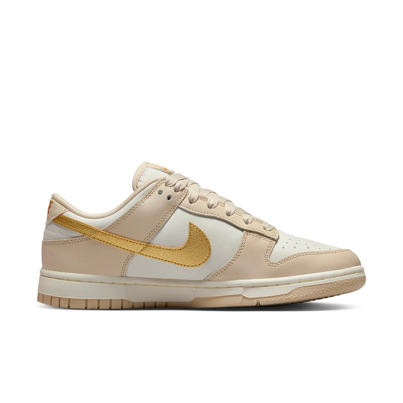 (WMNS)  Dunk Low 'Gold Swoosh' DX5930-001