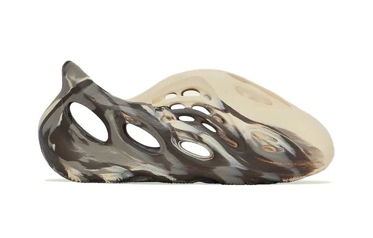 (PS)Yeethtzy Foam Runner Kids 'MX Cream Clay' GX8802