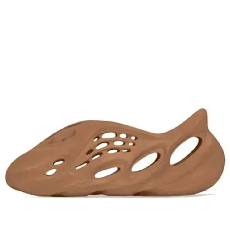 Yeezy Foam Runner 'Flax' HP5335