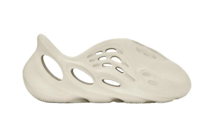 (PS)Yeethtzy Foam Runner 'Sand' GW7230