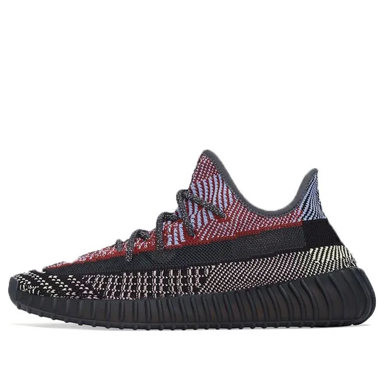 Yeethtzy Boost 350 V2 'Yecheil Non-Reflective' FW5190