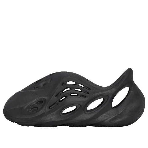 (PS)Yeethtzy Foam Runner 'Onyx' HP5347