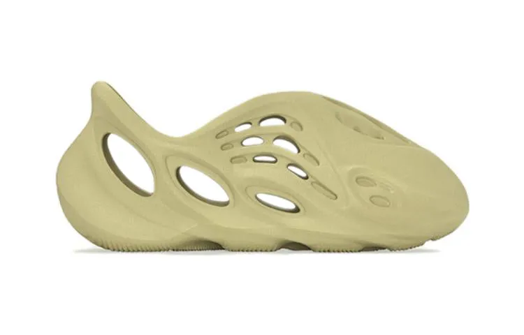 (TD)Yeethtzy Foam Runner 'Sulfur' HP5349