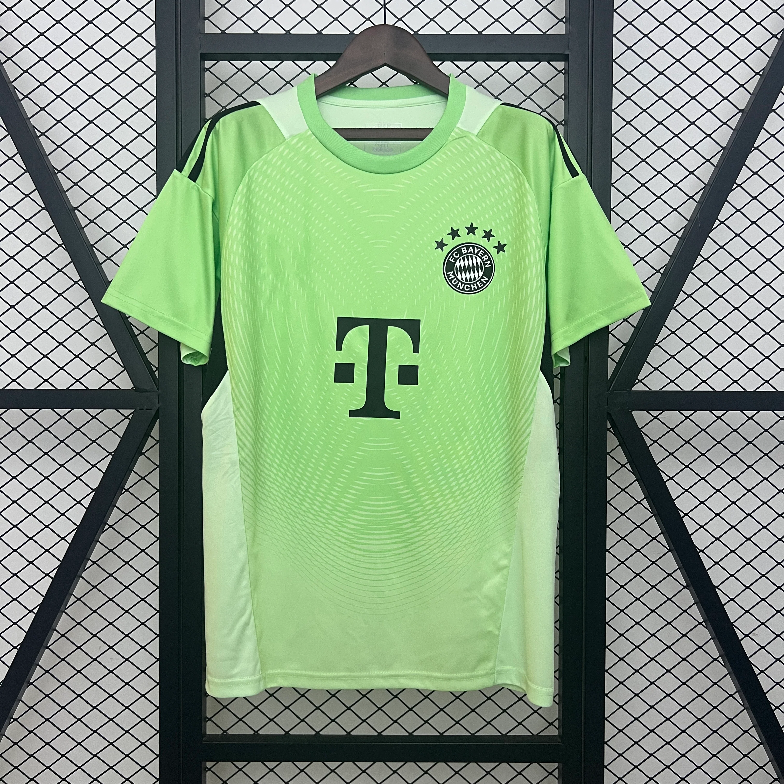 2025-26 Bayern Munich Goalkeeper S-2XL