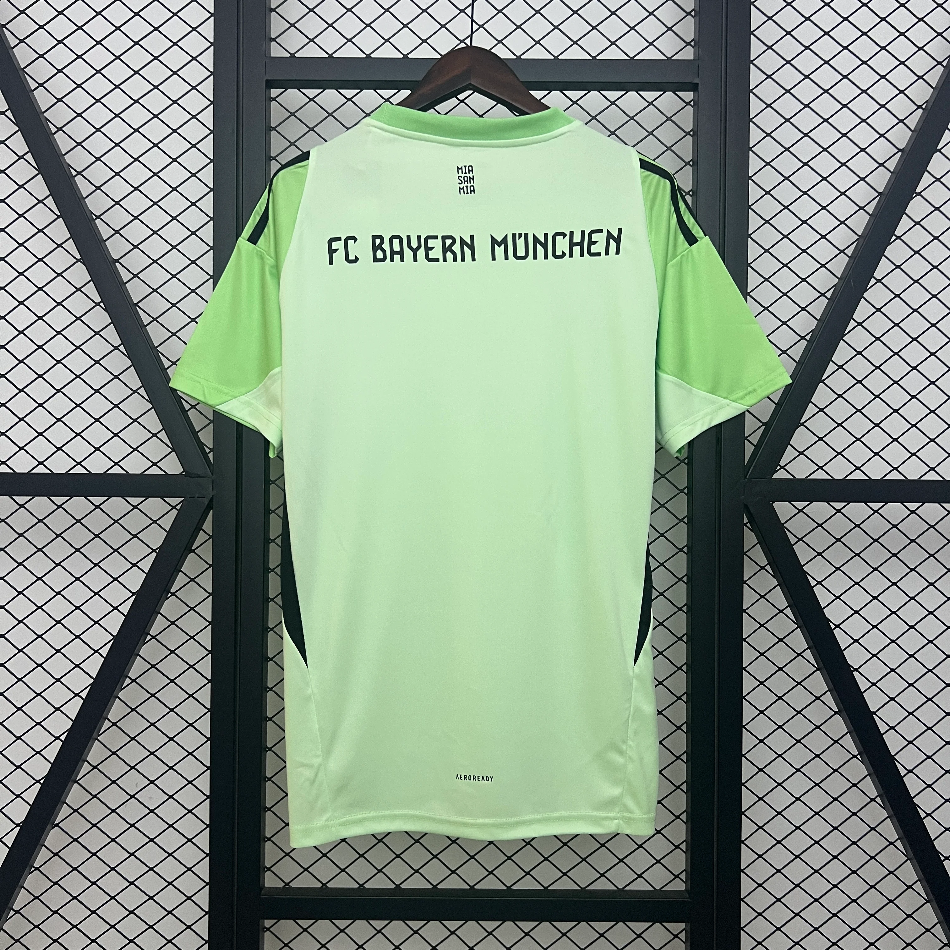 2025-26 Bayern Munich Goalkeeper S-2XL