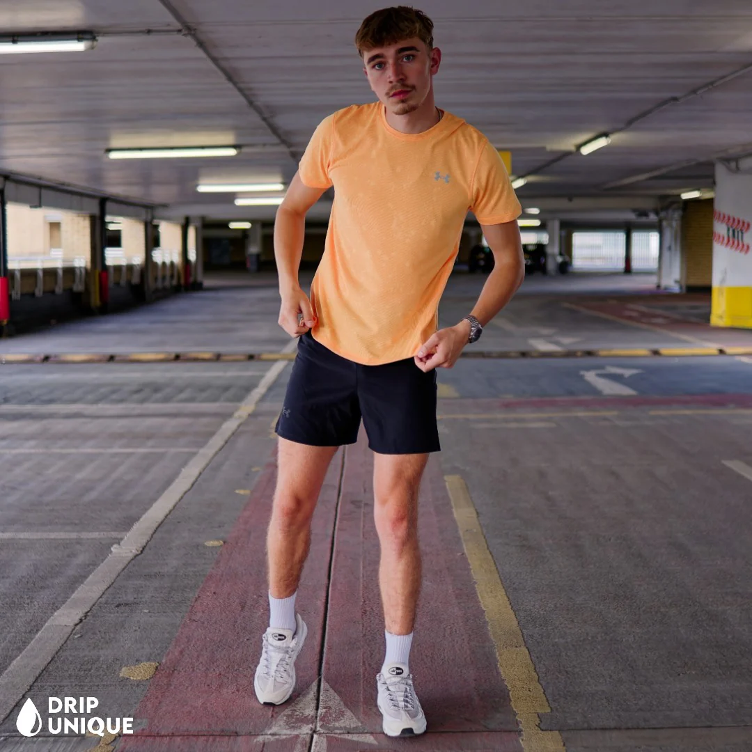 UA Splash T-Shirt Orange & Launch Speedpocket Shorts Set