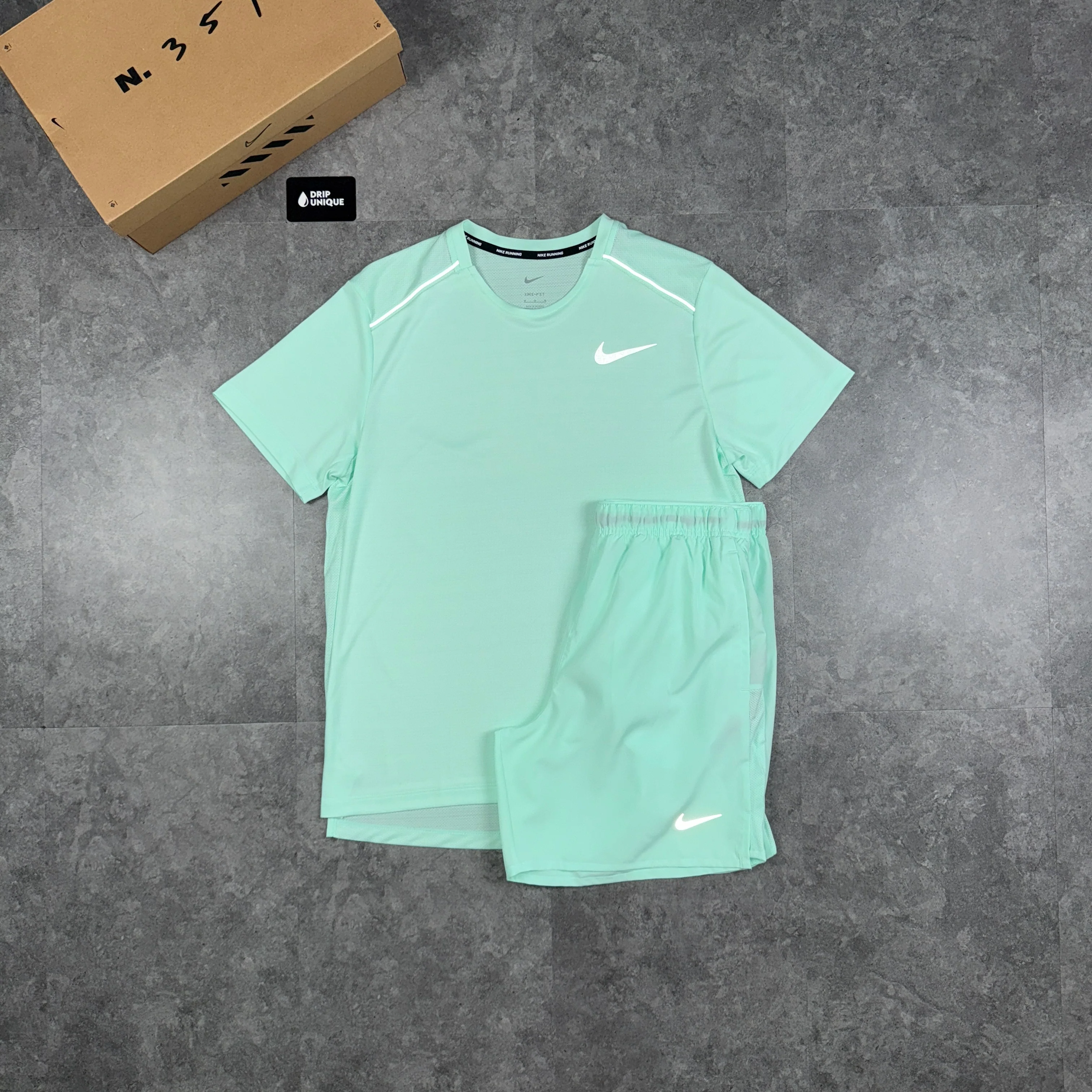 NK Miler T-Shirt Mint Foam & Mint Foam Challenger Shorts Set
