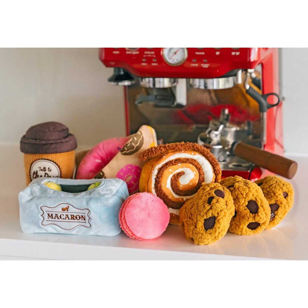 P.L.A.Y. Pup Cup Cafe Toy Mutt-a-rons