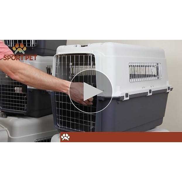 Sportpet Designs Plastic Kennels Rolling Plastic Wire Door Travel Dog Crate