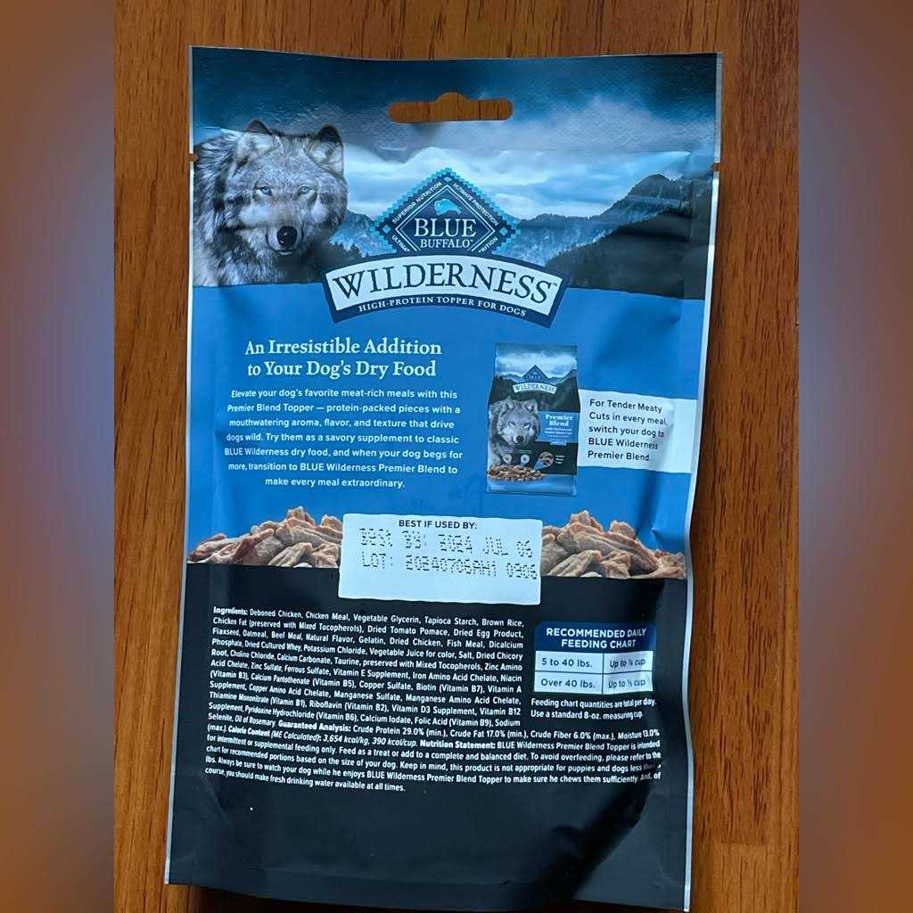 Blue Buffalo Blue Bits Chicken Recipe Natural Soft-Moist Training Dog Treats
