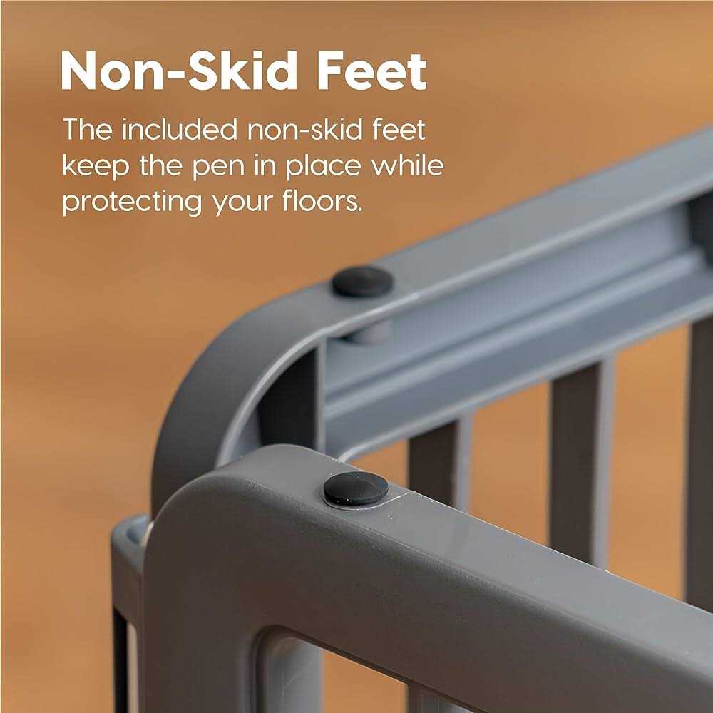 Iris USA Exercise 4-Panel Pet Playpen with Door