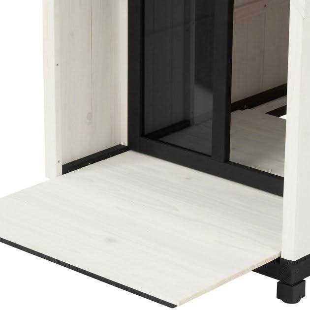 Frisco Classic Wooden Outdoor Dog House