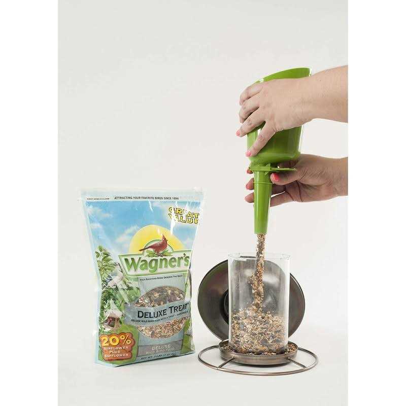 Wagner’s Deluxe Treat Wild Bird Food