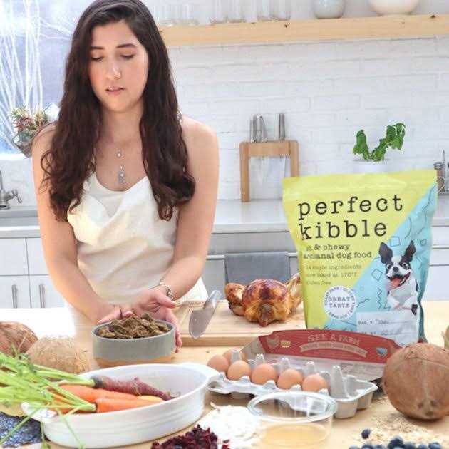 Yumwoof Natural Pet Food Perfect Kibble Gut Health Coconut Chicken Air-Dried Dog Food