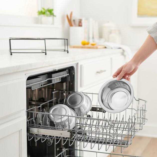 Frisco Curved Triple Feeder Stainless Steel Dog & Cat Bowl