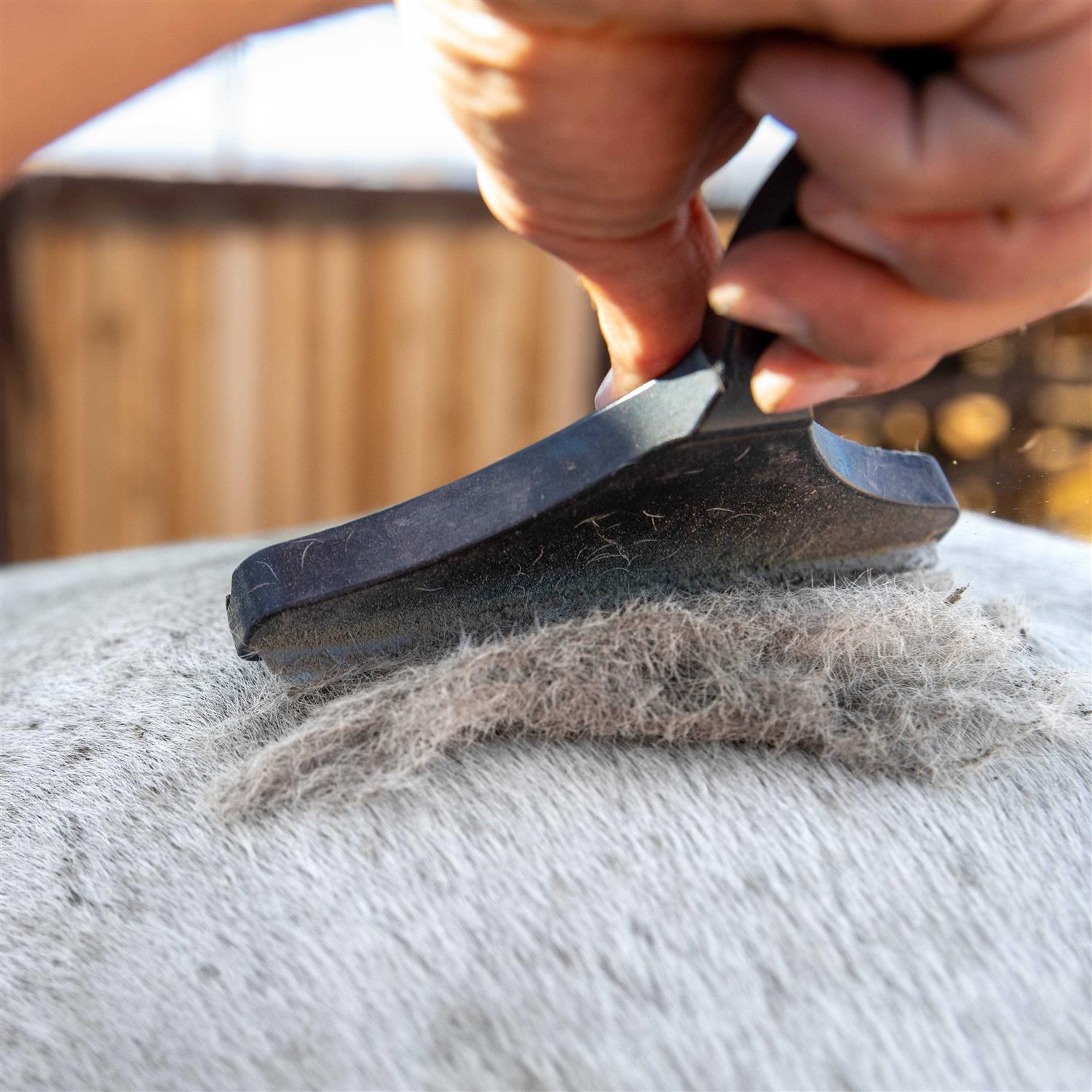 Biomane Grooming Tool