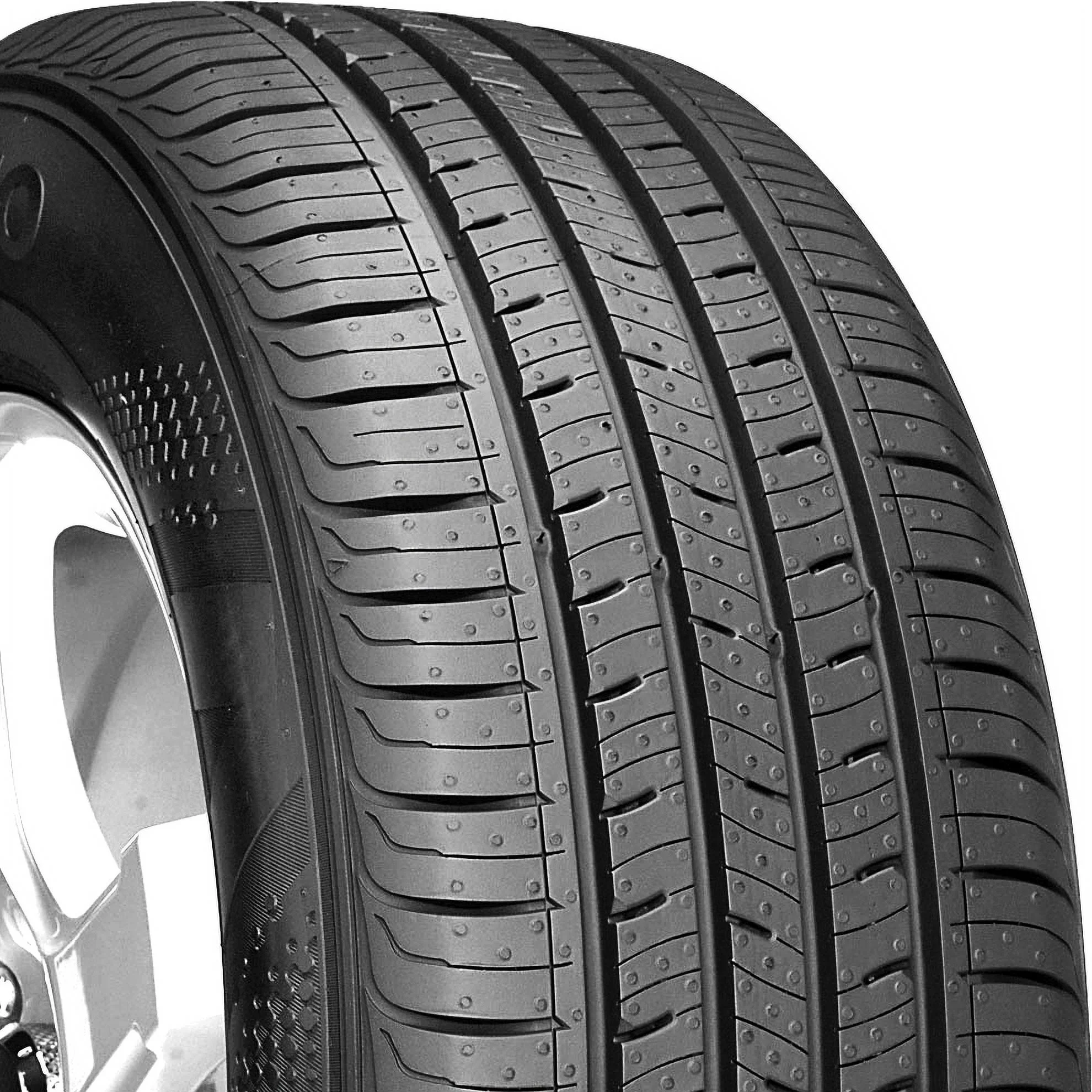 Kumho Solus TA31 All Season 235/55R17 103V XL Passenger Tire