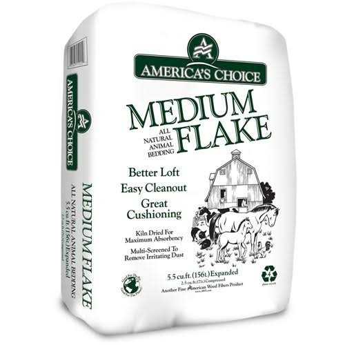 America’s Choice Large Flake 8 cu ft Wood Animal Bedding
