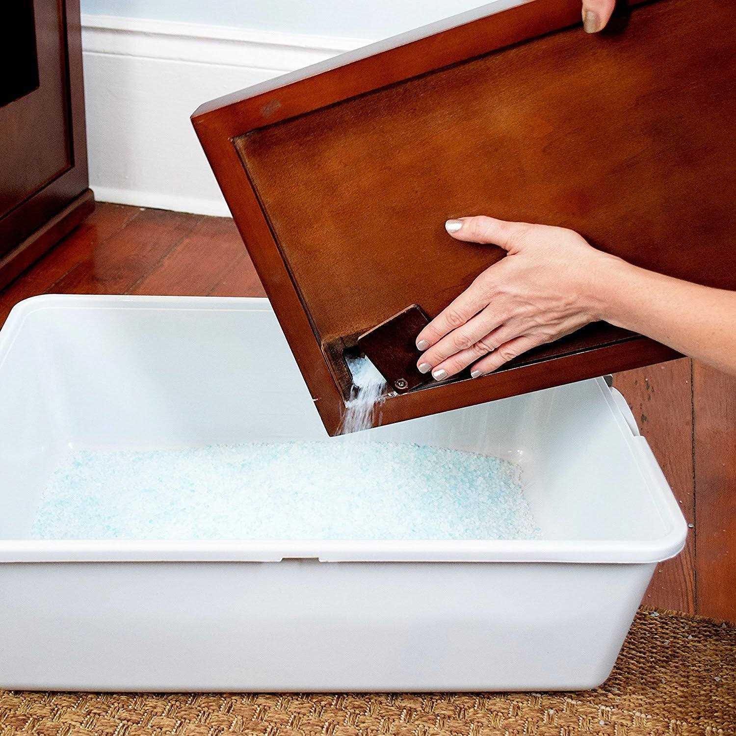 The Refined Feline Litter Catch for The Litter Box