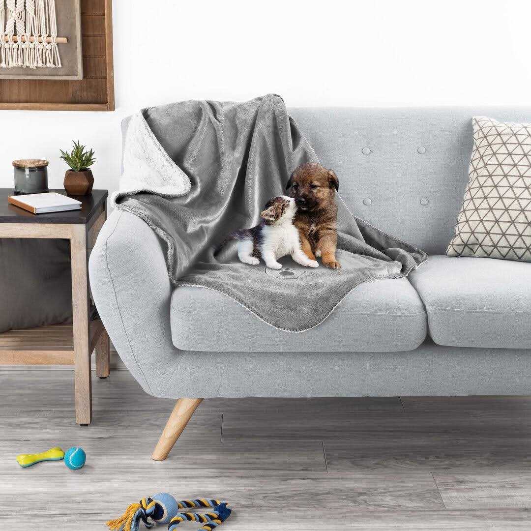 Petmaker Waterproof Pet Blanket Throw Couch