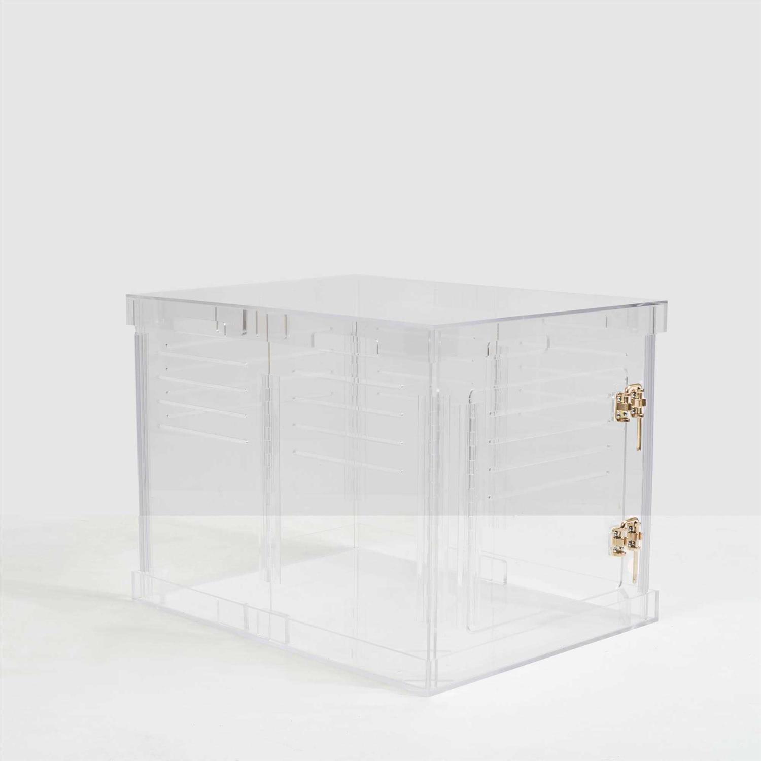 Hiddin Clear Dog Crate to Gate