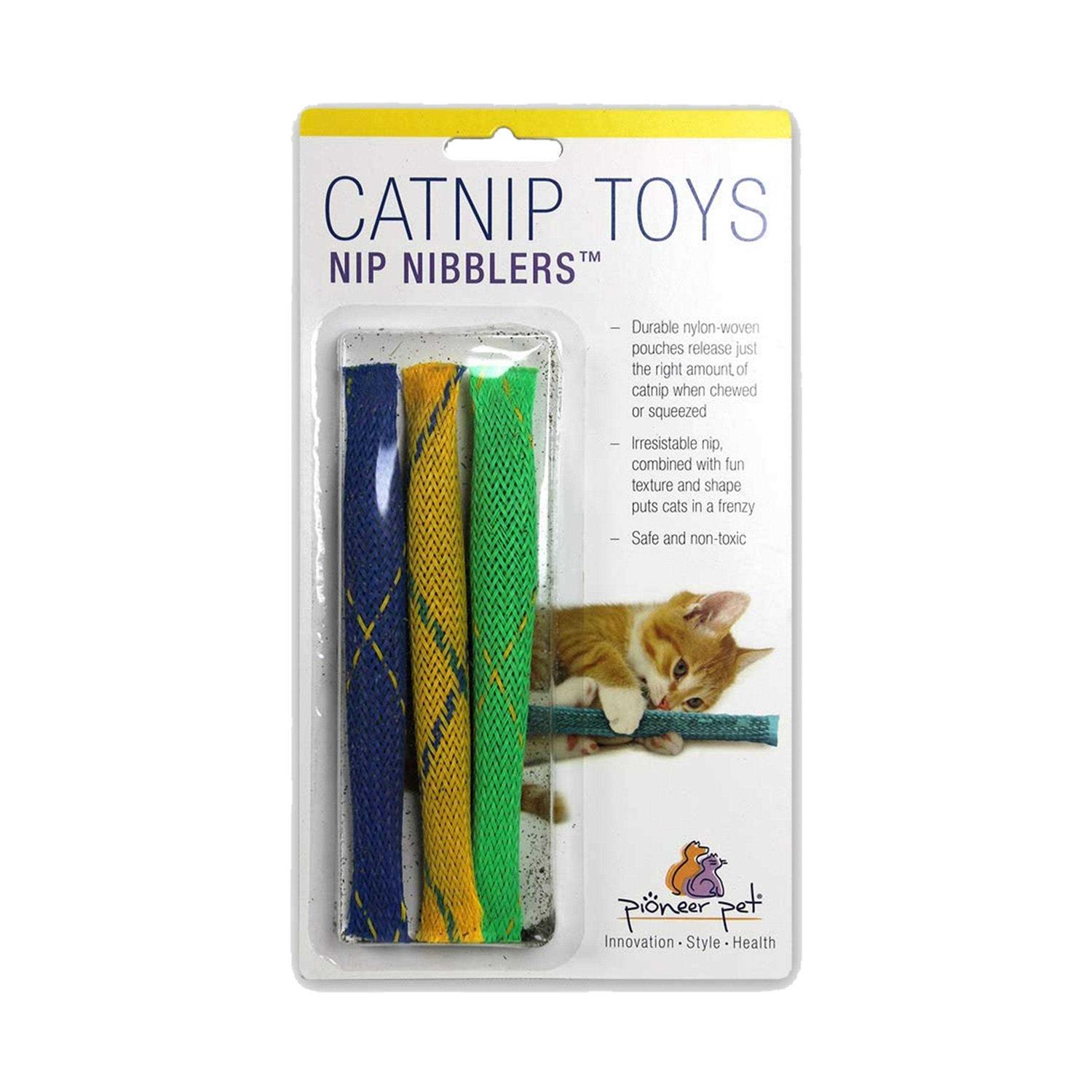 Pioneer Pet Catnip Toy Nip Nibblers