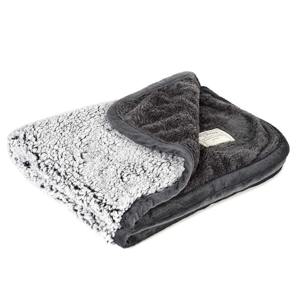 Waterproof Dog Blanket Soft Fluffy Plush Pet Blanket with Liquid Pee Proof Reversible Sherpa Couch Bed Cover Protector Throw Blanket for cats & Dogs