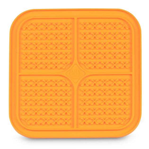 Hyper Pet IQ Treat Lick Mat for Dogs Dog Slow Feeder & Cat Lick