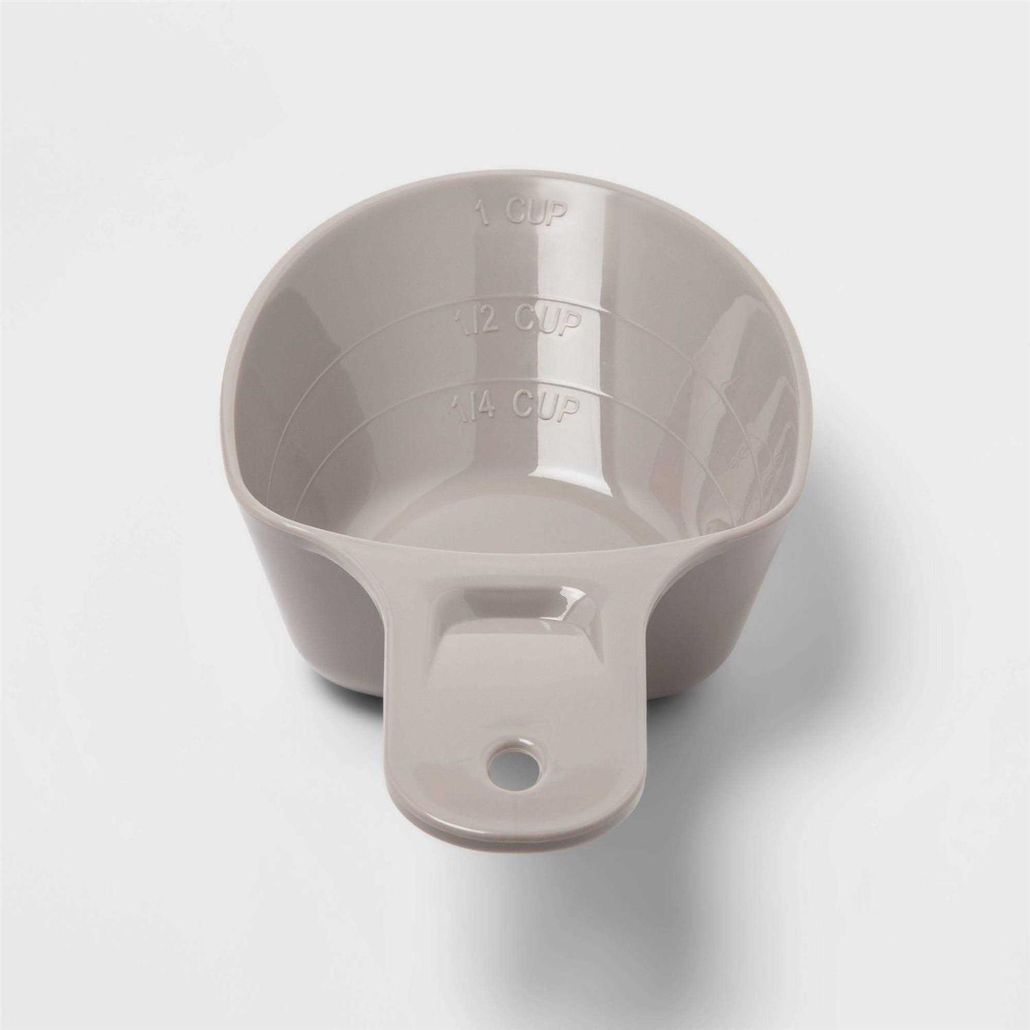up & up Pet Food Storage Tub with Built-in Scoop