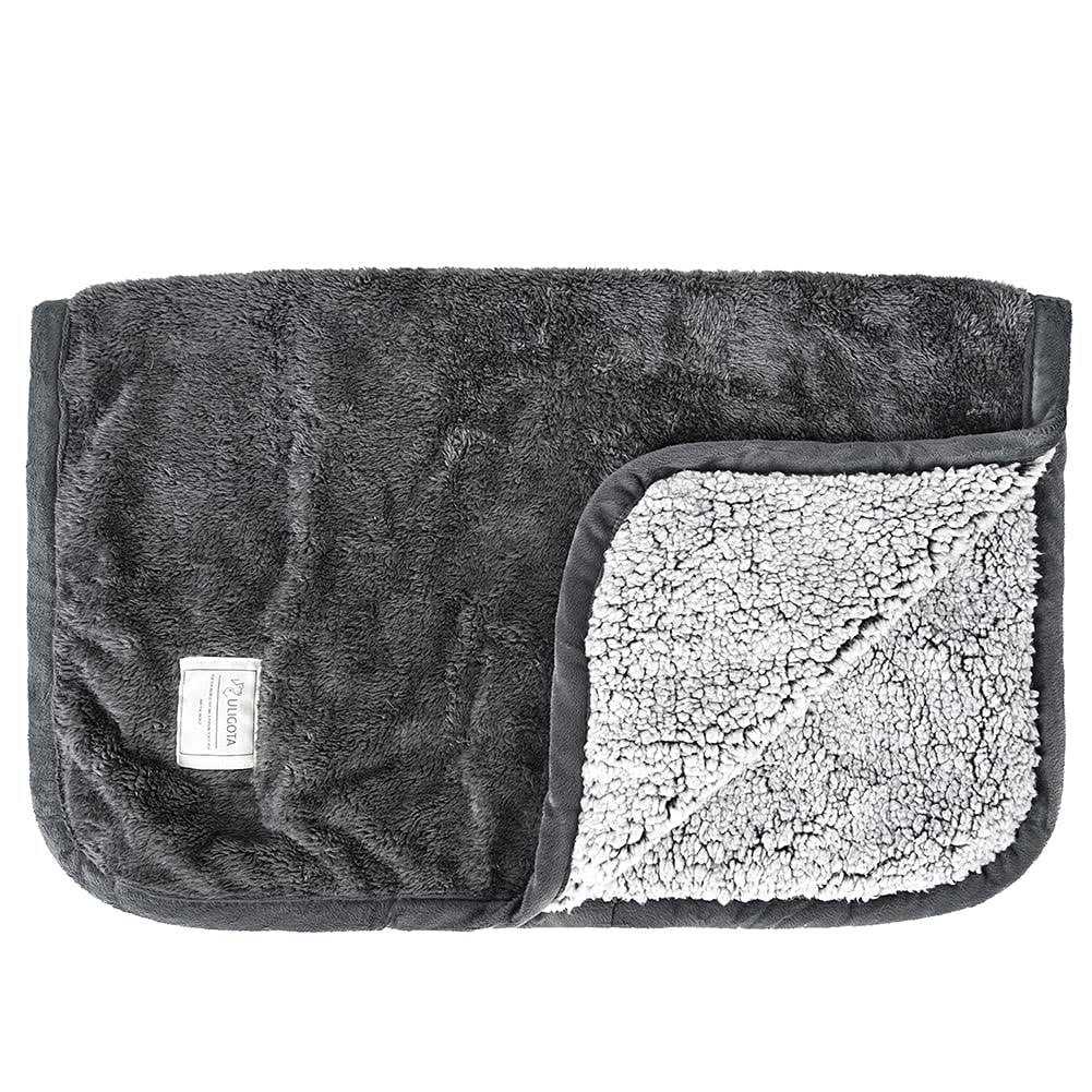 Waterproof Dog Blanket Soft Fluffy Plush Pet Blanket with Liquid Pee Proof Reversible Sherpa Couch Bed Cover Protector Throw Blanket for cats & Dogs