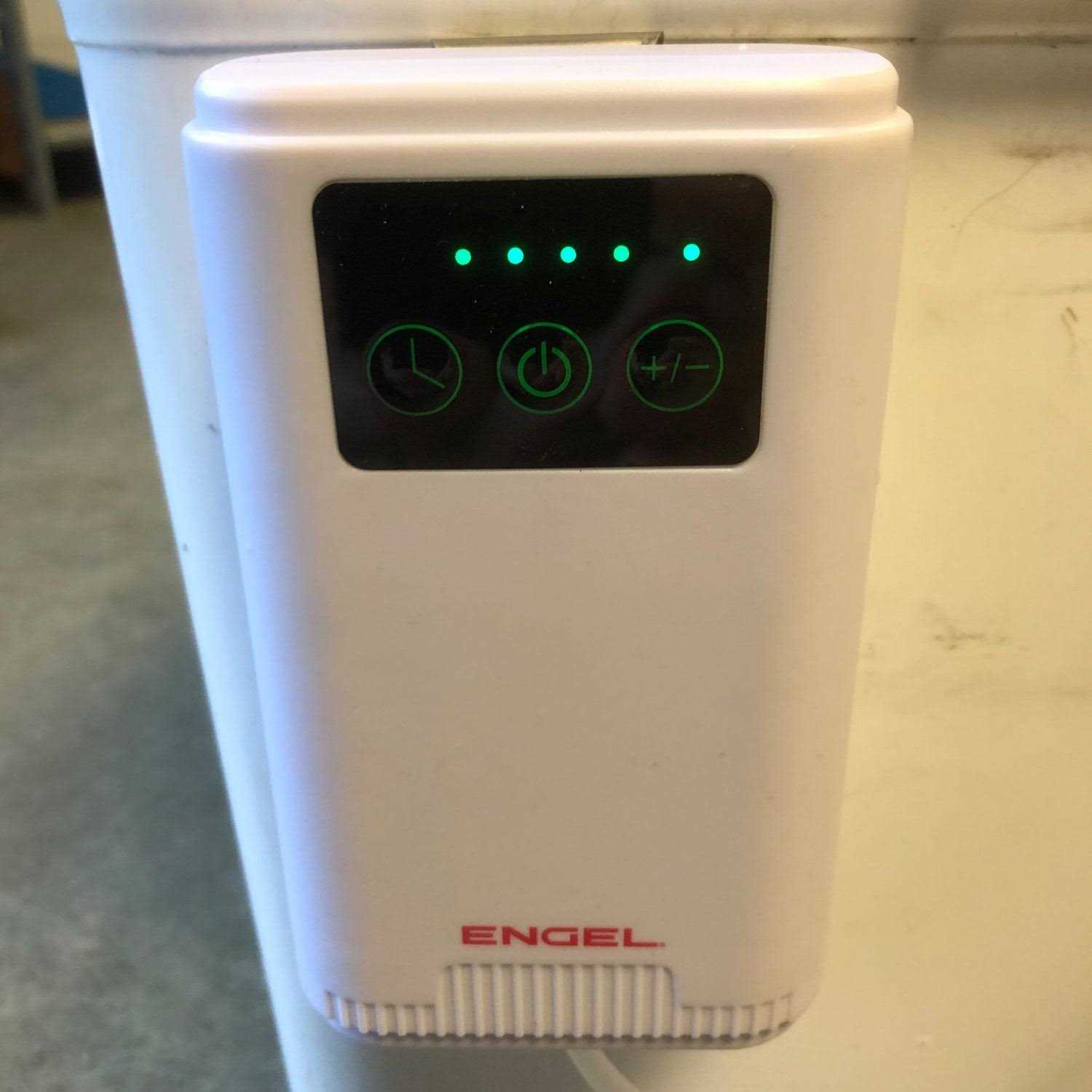 Engel Extra Large Lithium-Ion Rechargeable Live Bait Aerator Pump