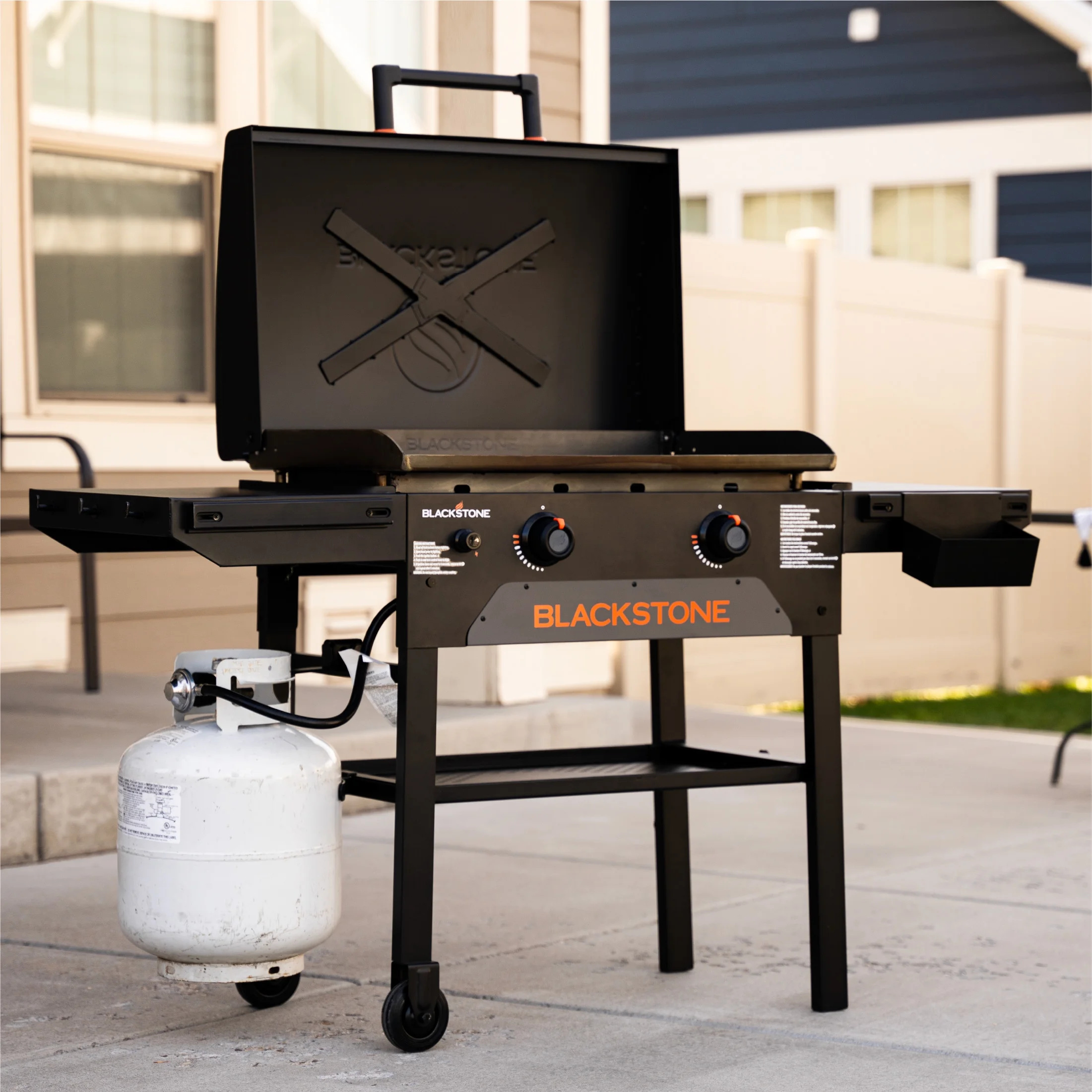 Blackstone Original 2-Burner 28” Propane Omnivore Griddle with X-Braced Hood and Dual Side Shelves with the Blackstone Accessory Rail System