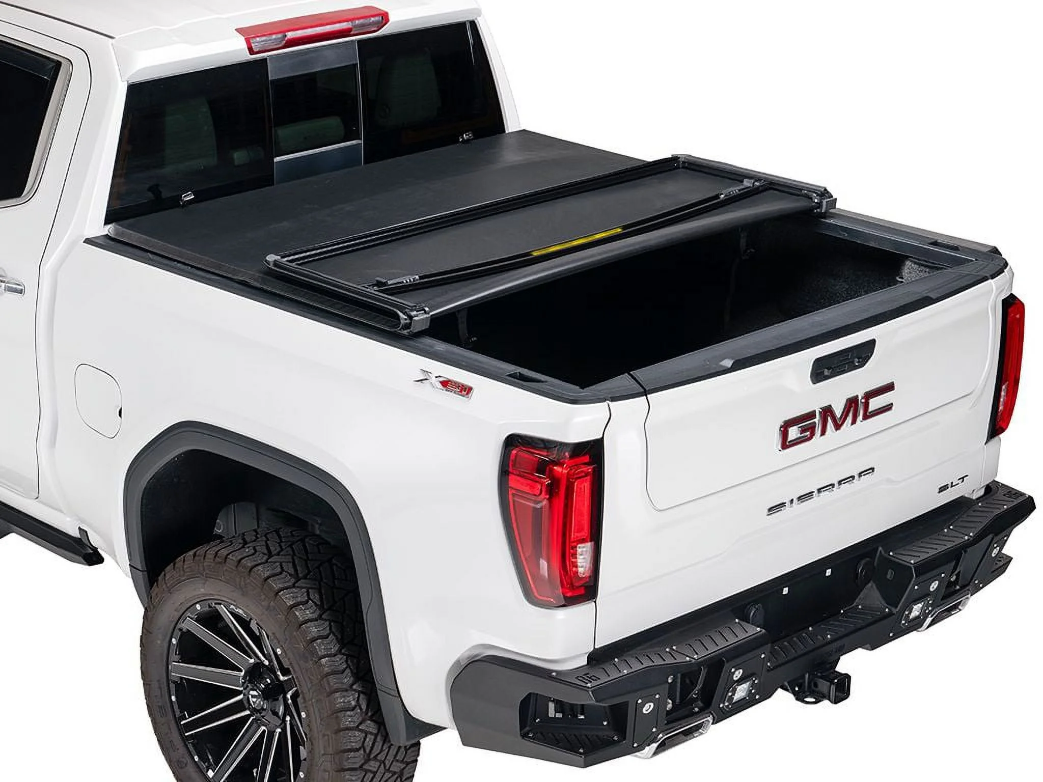 Gator by RealTruck SFX Soft Tri-Fold Tonneau Cover Compatible with Ford F-150 2015-2020 5 1/2 Ft Bed