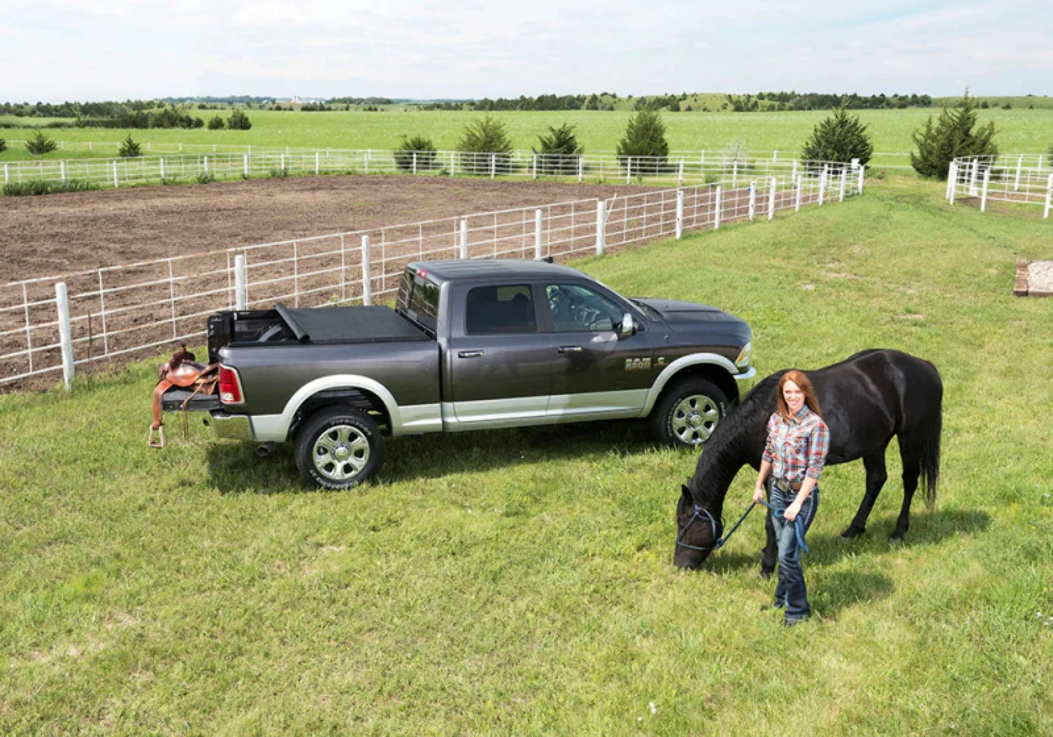 TruXedo TruXport Tonneau Cover Fits 2023-2024 GMC Canyon Chevrolet Colorado 5ft Bed