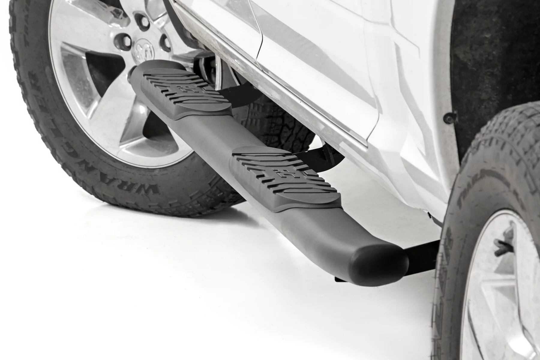 Rough Country Black Oval Steps for 09-18 Ram 1500 /19-22 Classic - 21003 Fits select: 2009-2012 DODGE RAM 1500, 2021-2023 RAM 2500